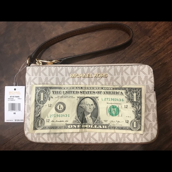 Michael Kors Wristlet - Picture 2 of 4